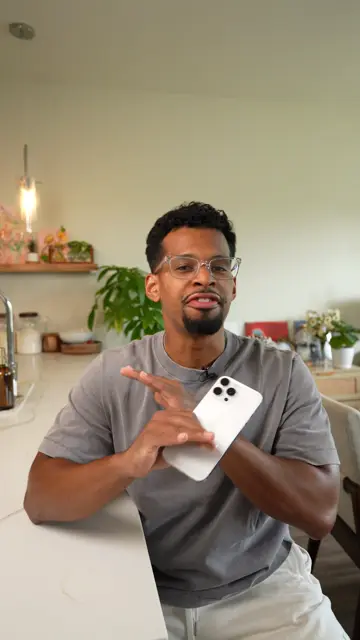 Hook 1: I found the fastest way to make money, just from using my phone.